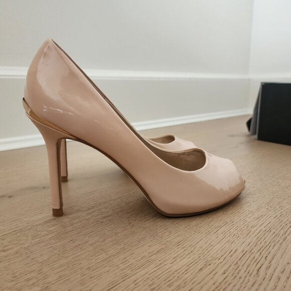 RW&Co patent heels size 7 - Picture 3 of 16